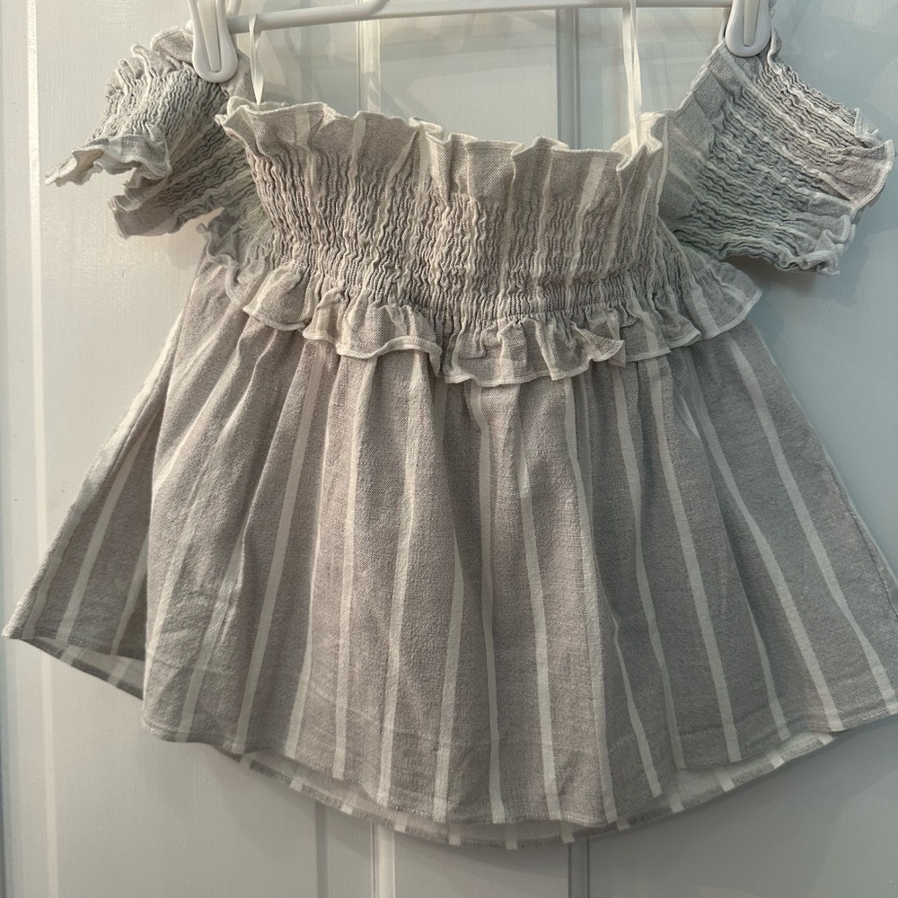 English Factory Gray and White off the shoulder top